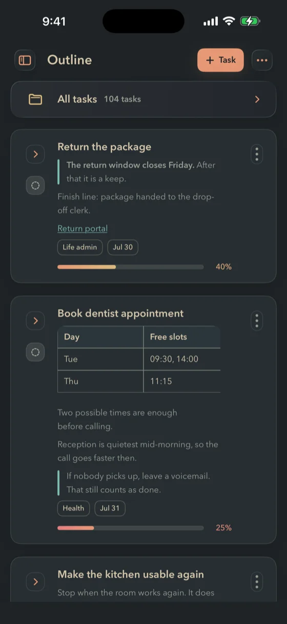 The same FinishTrax Outline screen in the Dark Hard theme.