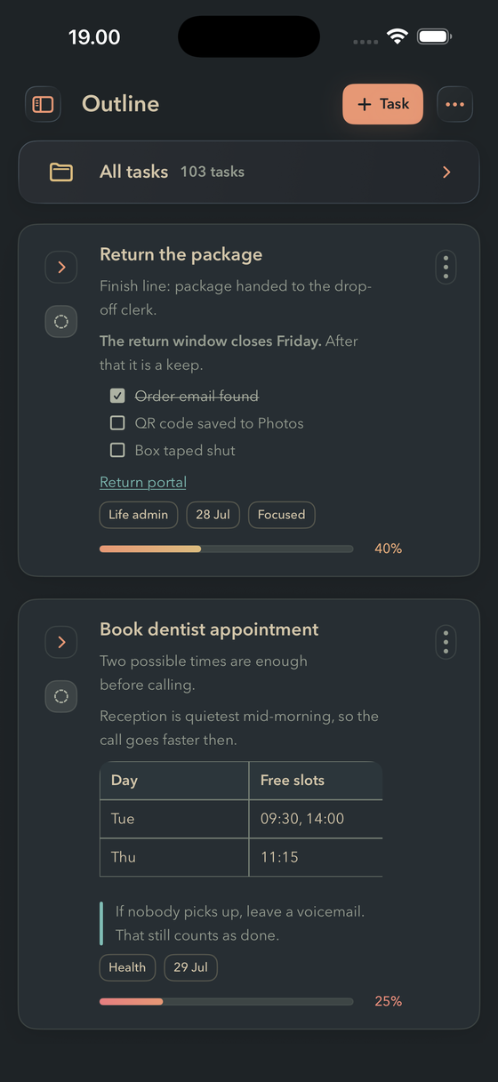 The same FinishTrax Outline screen in the Dark Hard theme.