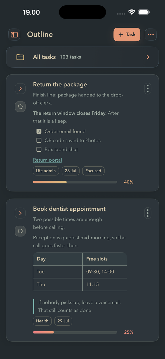 The same FinishTrax Outline screen in the Dark Medium theme.